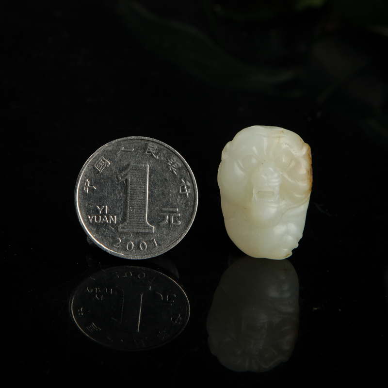 天然俏色和田玉籽料-红掌柜