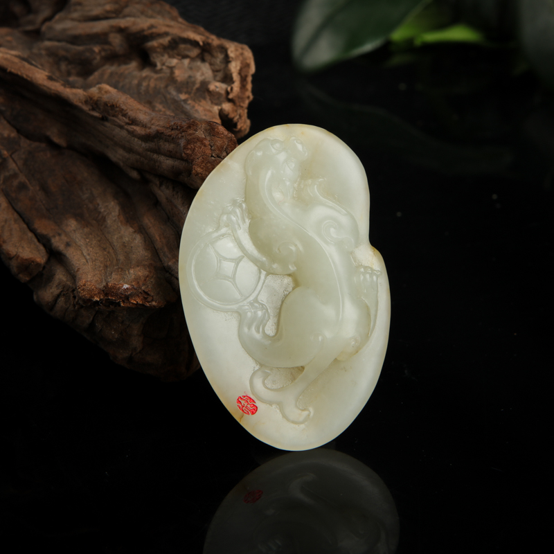 籽料俏色和田玉貔貅吊坠-红掌柜