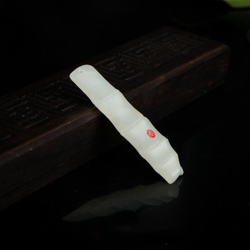 和田白玉节节高升吊坠-红掌柜