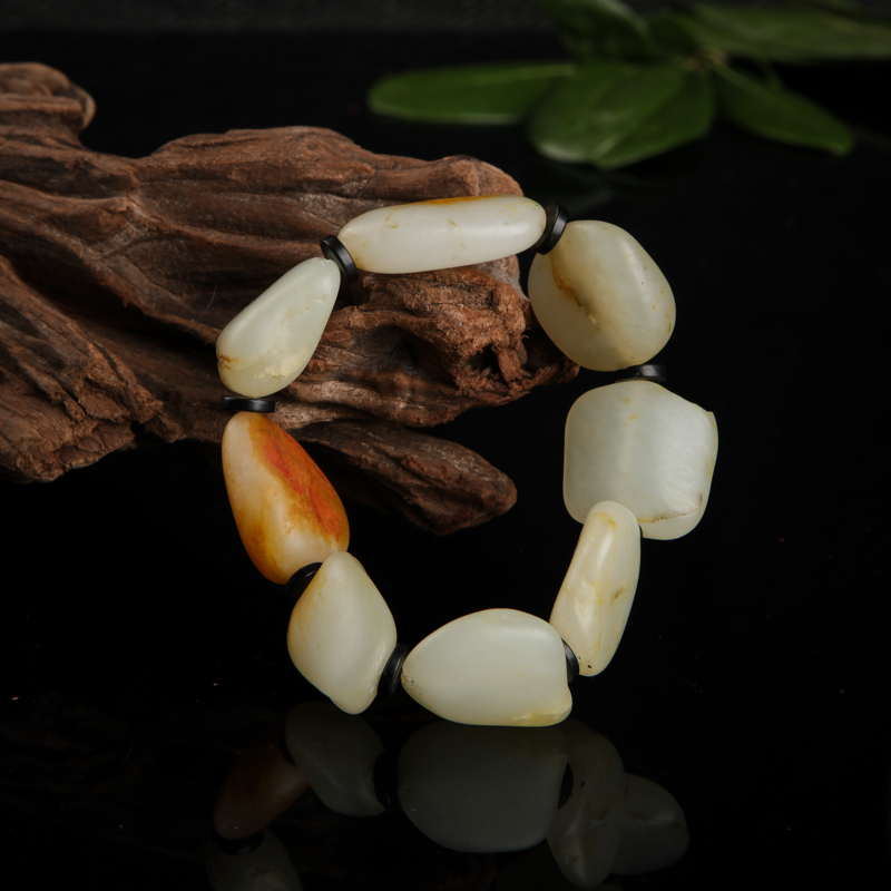 籽料俏色和田玉随形手串-红掌柜