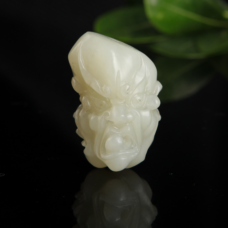 籽料和田青白玉罗汉吊坠-红掌柜