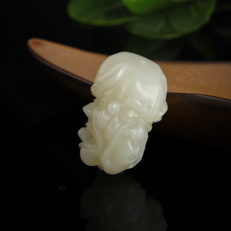 天然和田青白玉罗汉吊坠-红掌柜