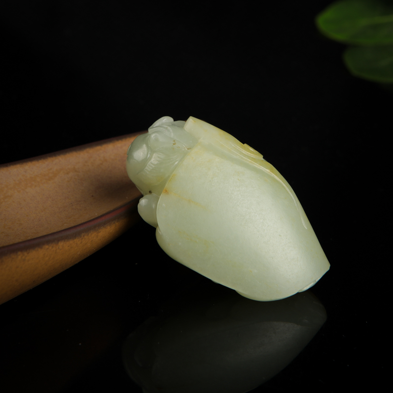 籽料和田青白玉龙龟吊坠-红掌柜