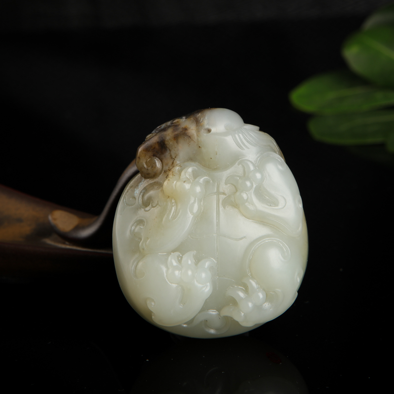 缅甸天然籽料俏色和田玉龙龟吊坠-红掌柜