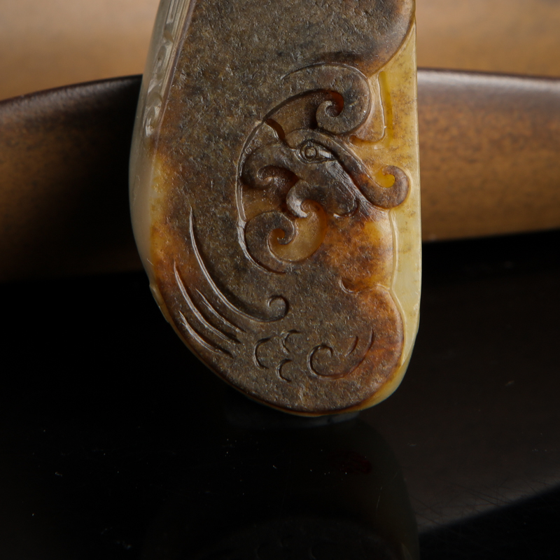 天然俏色和田玉凤凰吊坠-红掌柜