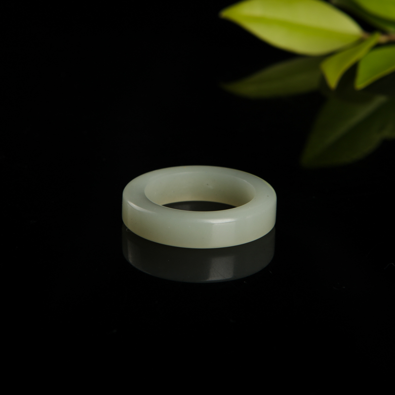 天然和田玉戒指-红掌柜