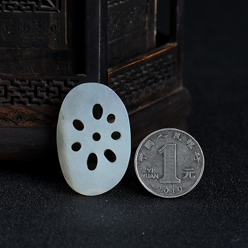 新疆和田玉路路通达吊坠-红掌柜