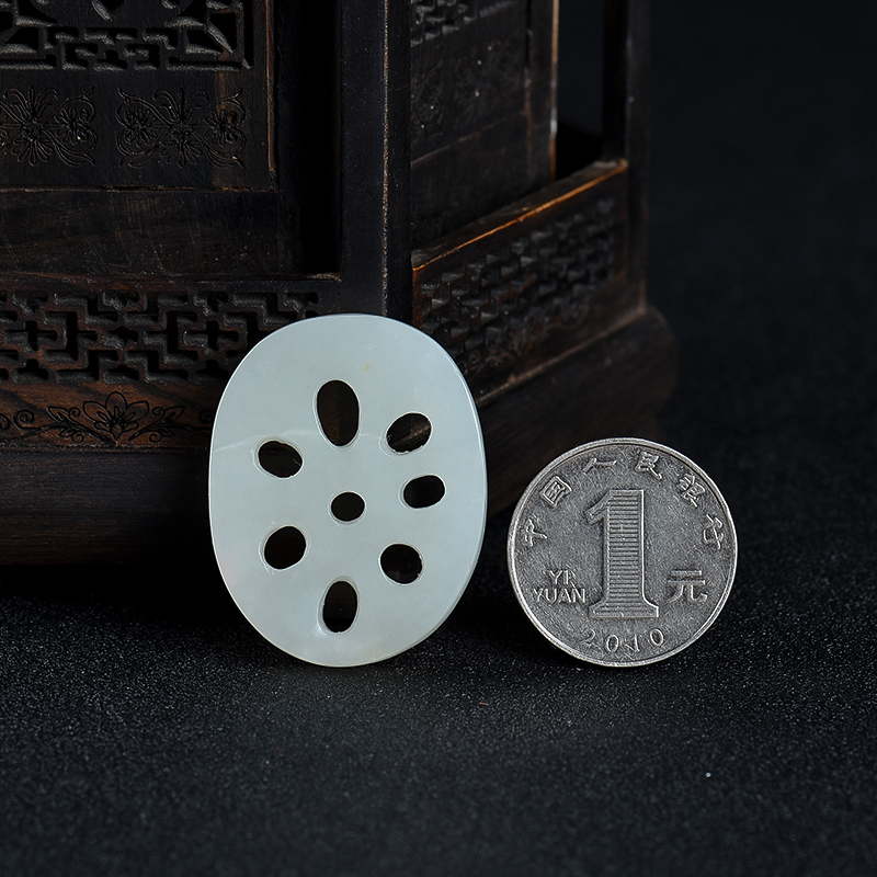 新疆和田玉路路通达吊坠-红掌柜