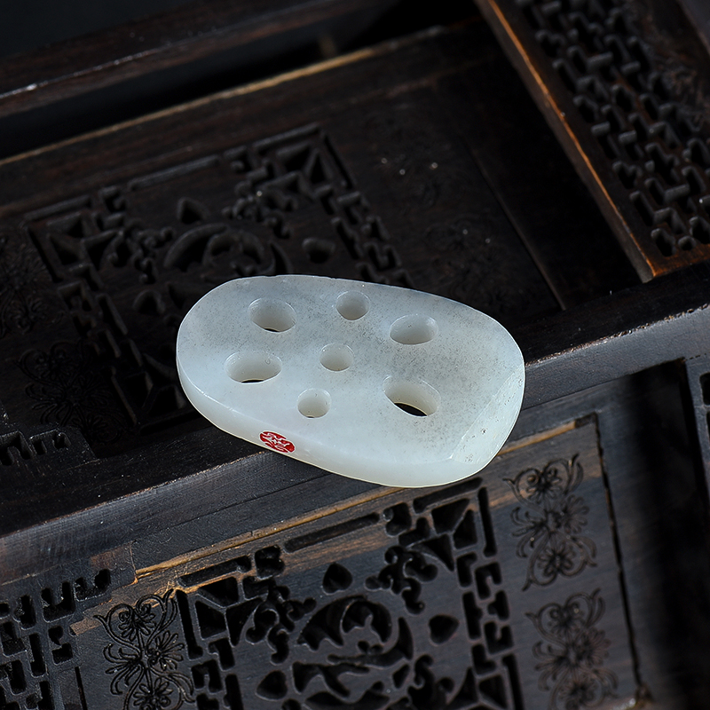 天然和田青花玉路路通达吊坠-红掌柜