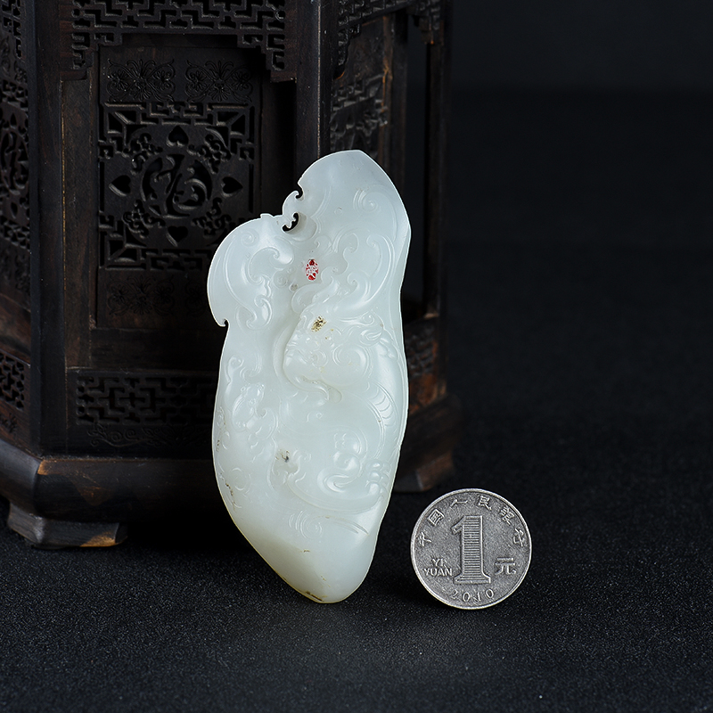 新疆和田玉仿古龙吊坠-红掌柜