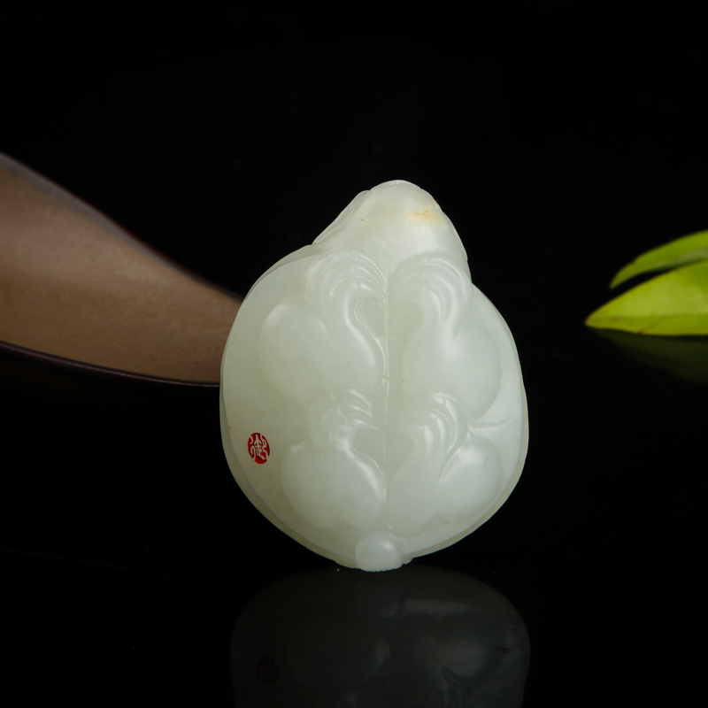 天然籽料和田白玉龙龟吊坠-红掌柜