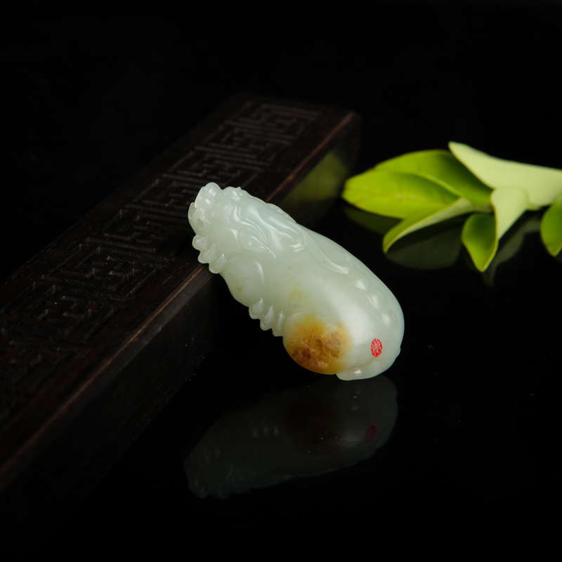 和田青玉貔貅吊坠-红掌柜