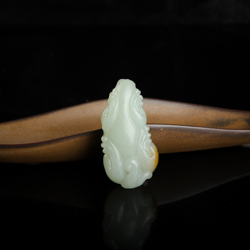 天然籽料和田青玉貔貅吊坠-红掌柜