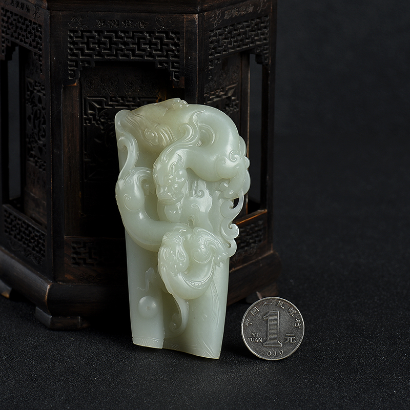 籽料和田青白玉手把件-红掌柜