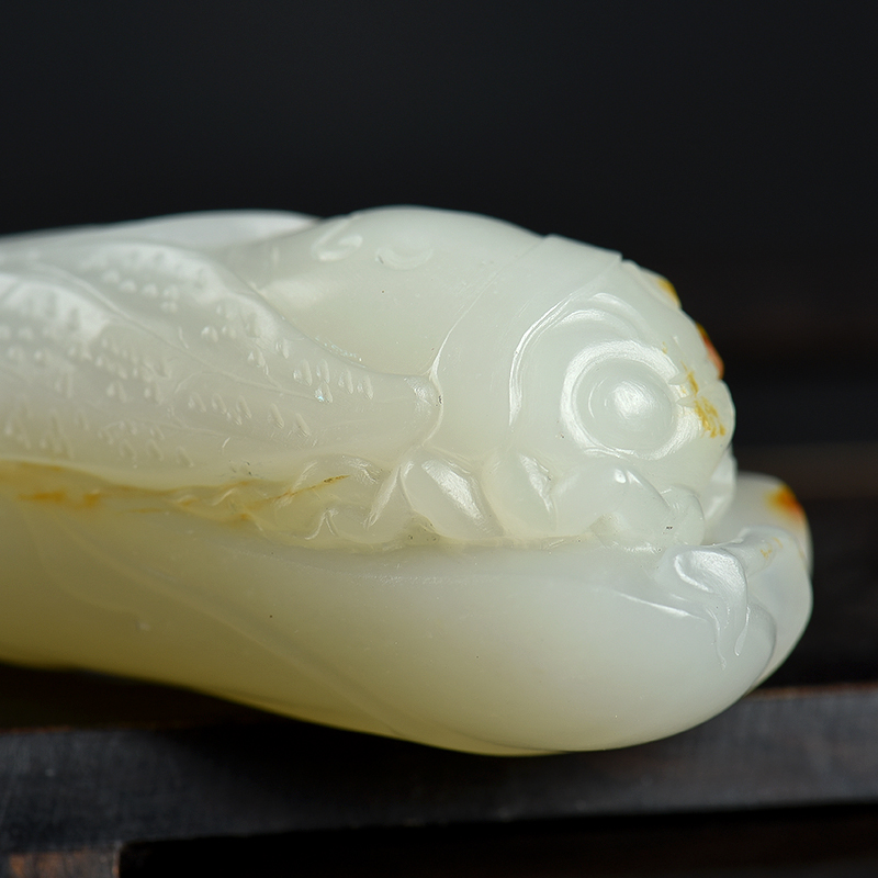 和田白玉一鸣惊人吊坠-红掌柜