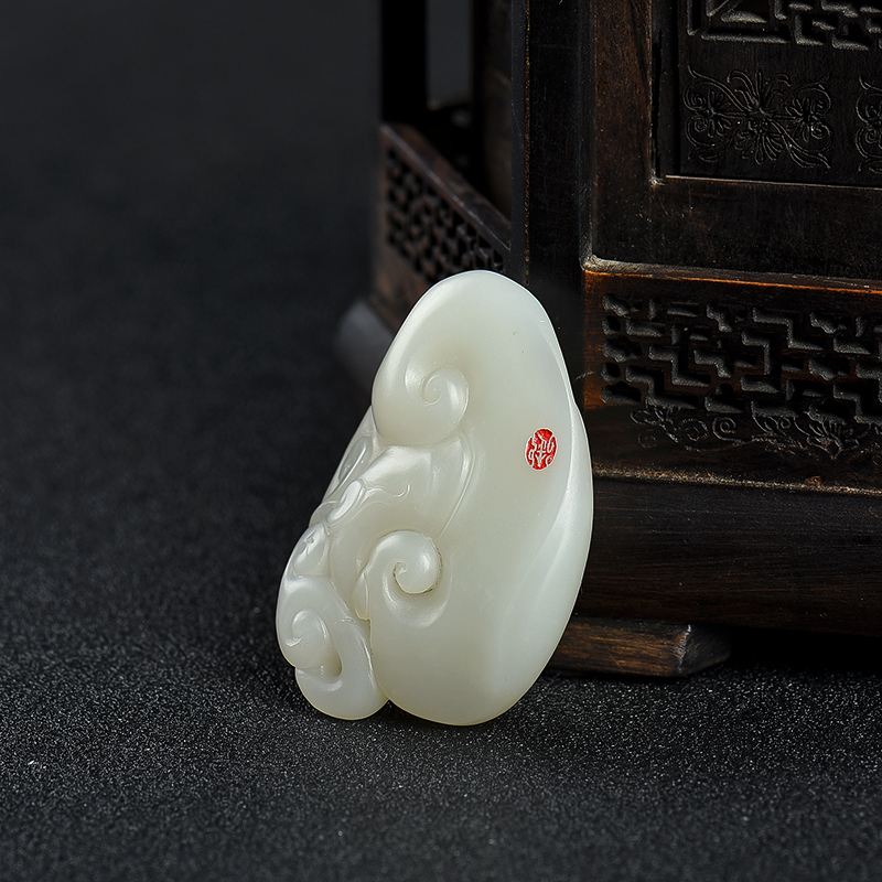 天然和田白玉如意吊坠-红掌柜