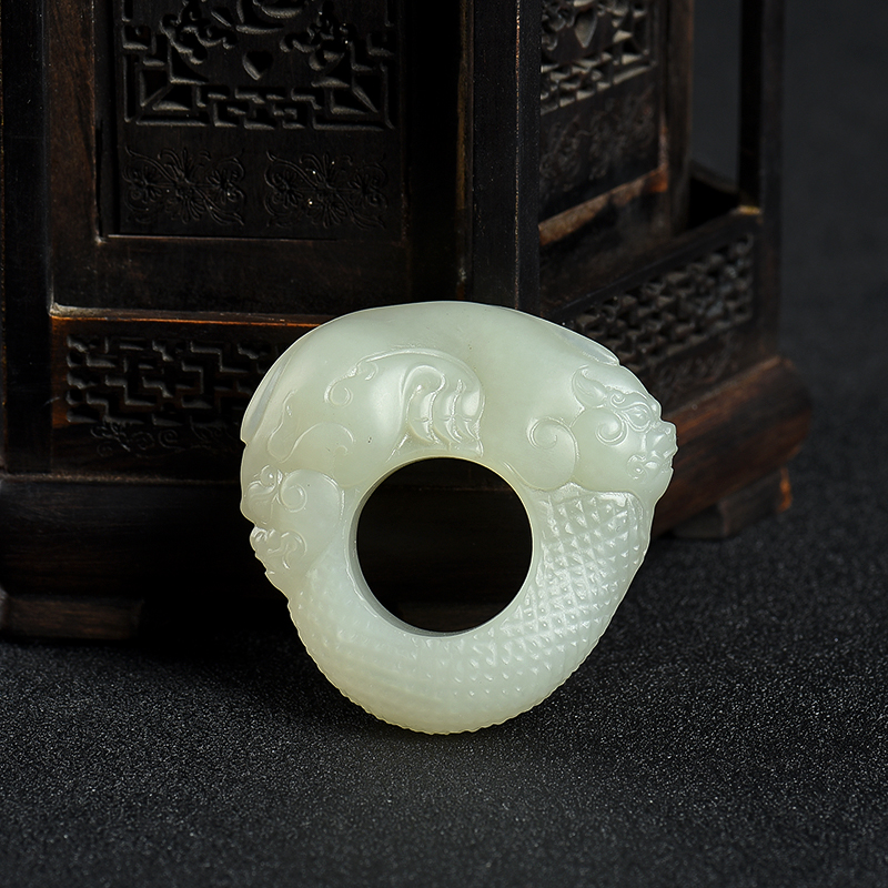 天然籽料和田玉貔貅扳指-红掌柜