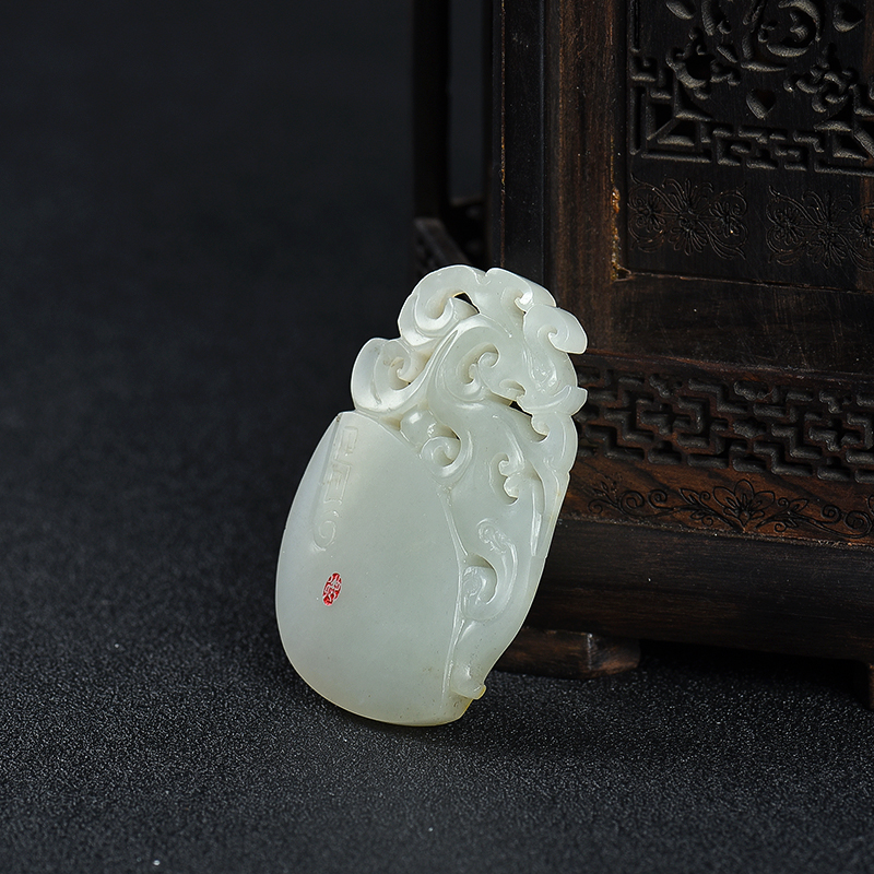 新疆籽料和田白玉仿古龙吊坠-红掌柜