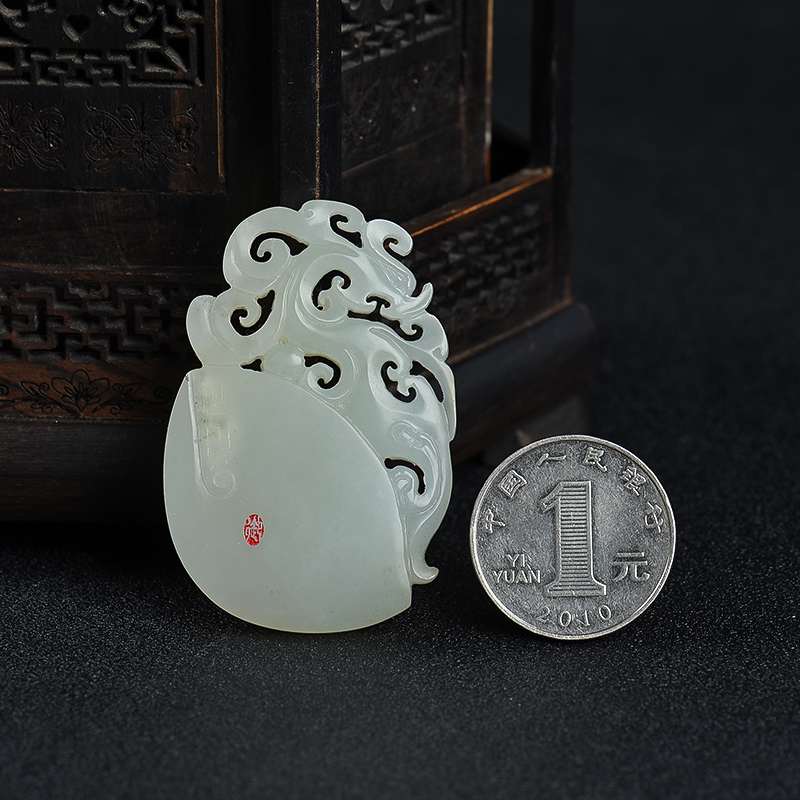 天然和田玉仿古龙吊坠-红掌柜