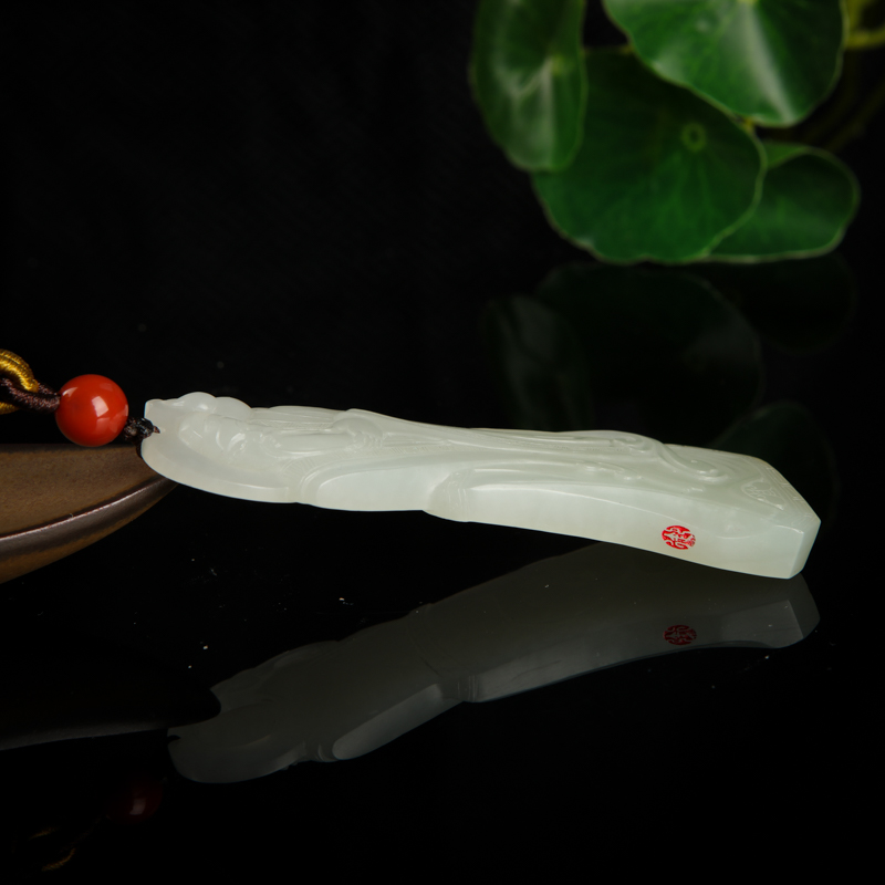 新疆天然籽料和田白玉吊坠-红掌柜