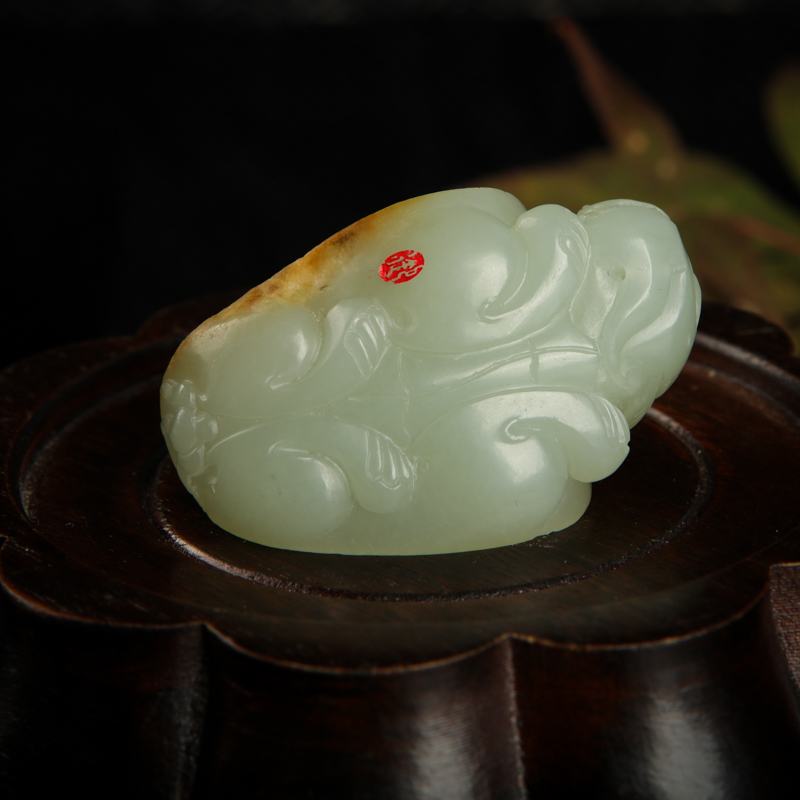 新疆天然和田青白玉霸下吊坠-红掌柜