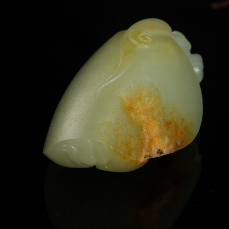 新疆天然籽料和田青白玉吊坠-红掌柜