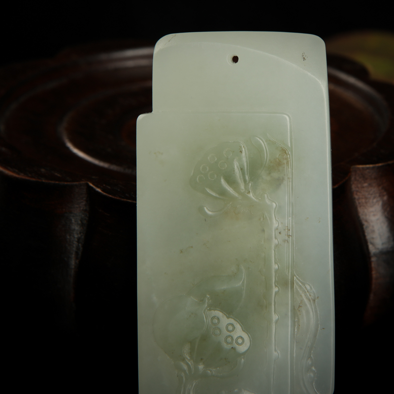 新疆天然籽料和田玉一品清廉吊坠-红掌柜