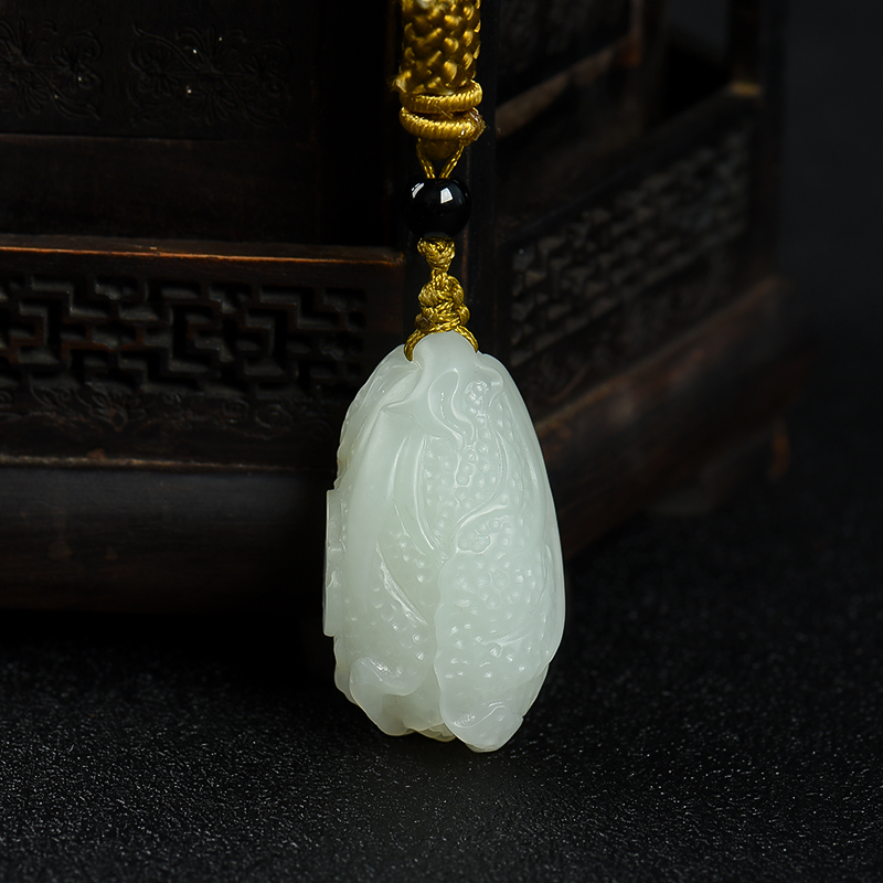 新疆天然和田白玉百财吊坠-红掌柜