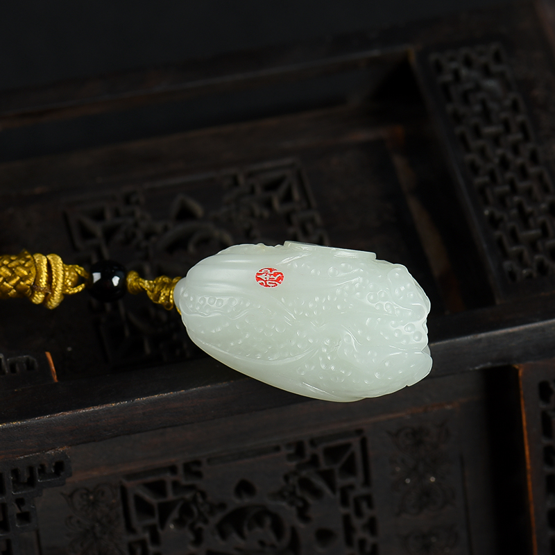 新疆天然籽料和田玉百财吊坠-红掌柜