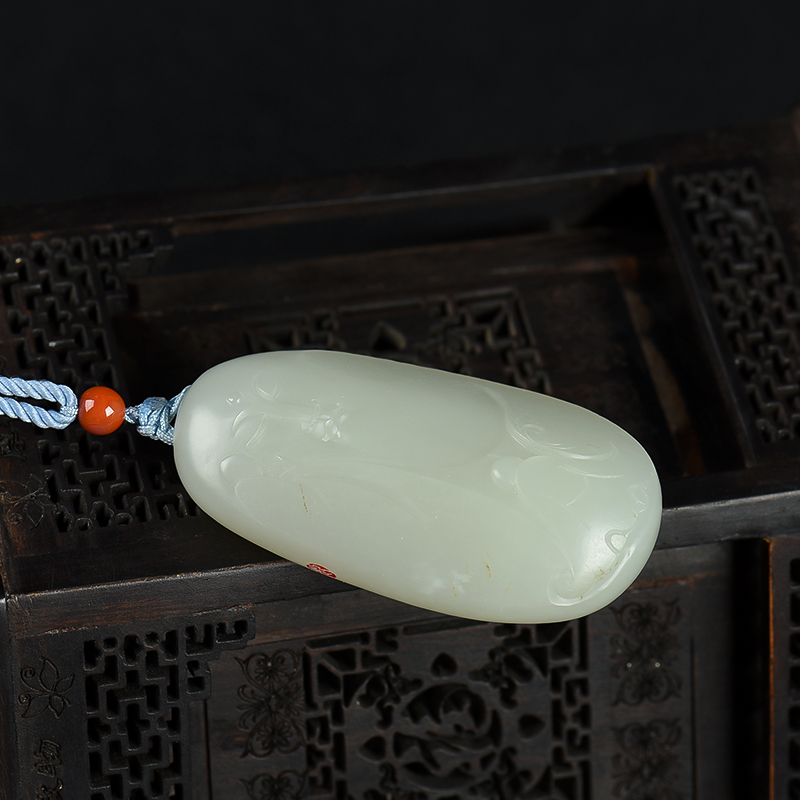 新疆天然籽料和田白玉吊坠-红掌柜
