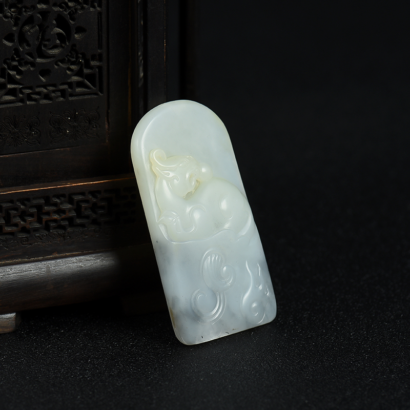 和田青花玉貔貅吊坠-红掌柜