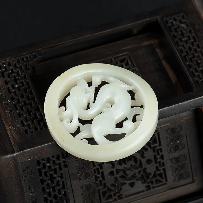 和田白玉麒麟-红掌柜