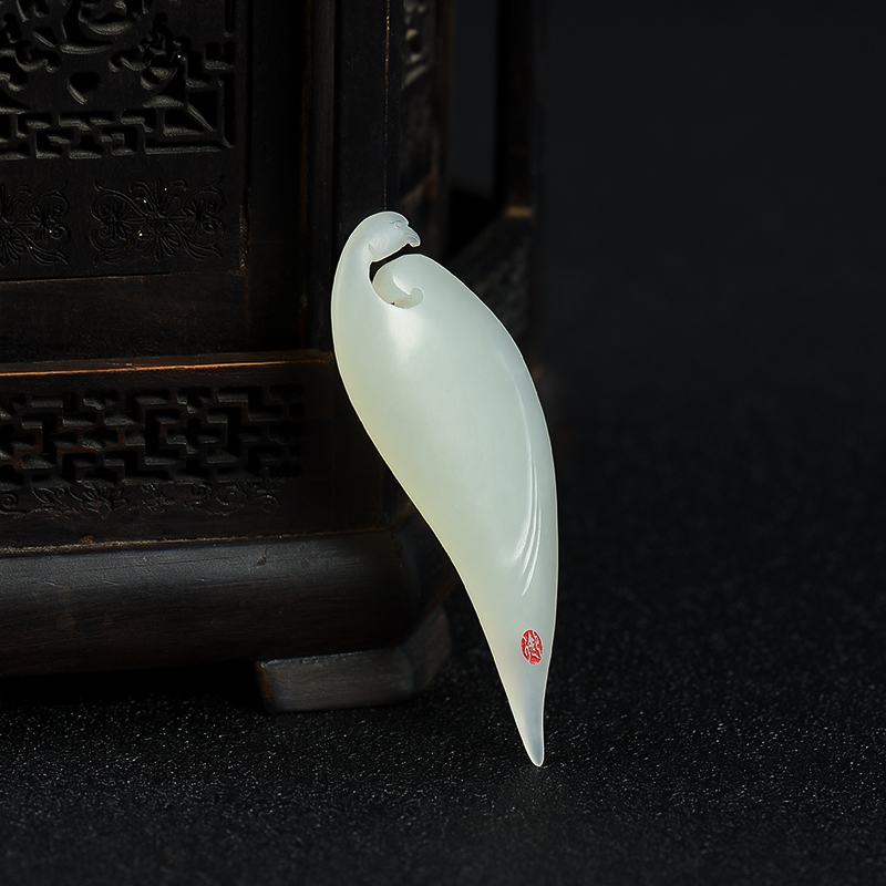 和田白玉天鹅吊坠-红掌柜