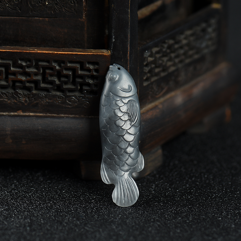 籽料和田墨玉年年有余吊坠-红掌柜