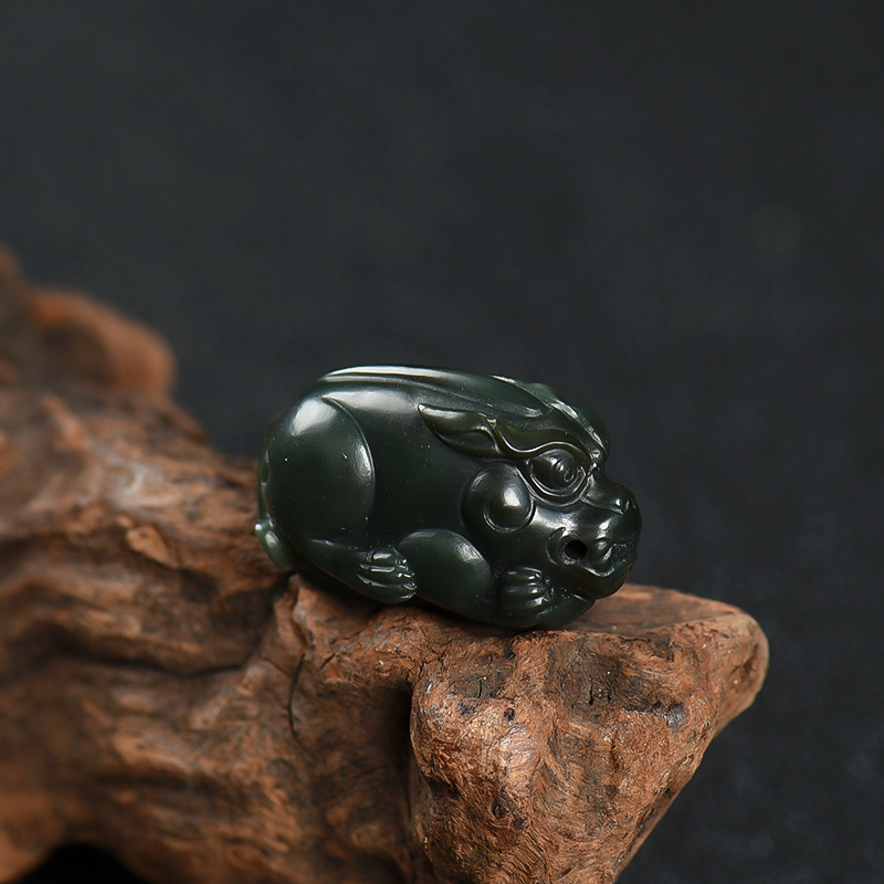 和田墨玉貔貅吊坠-红掌柜