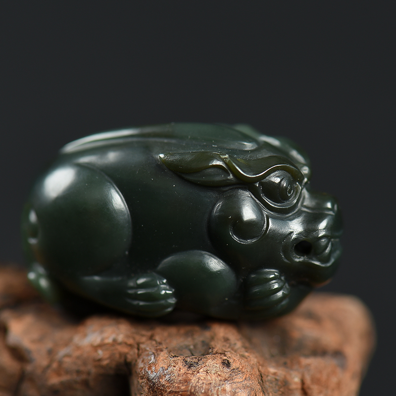 和田墨玉吊坠-红掌柜