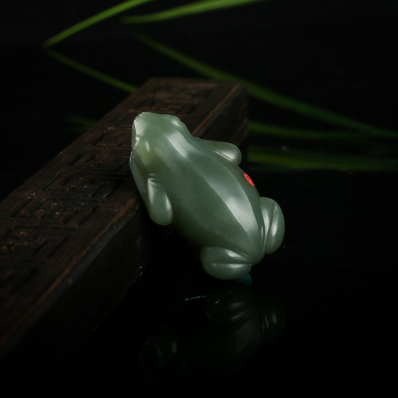 天然籽料和田青玉招财进宝吊坠-红掌柜