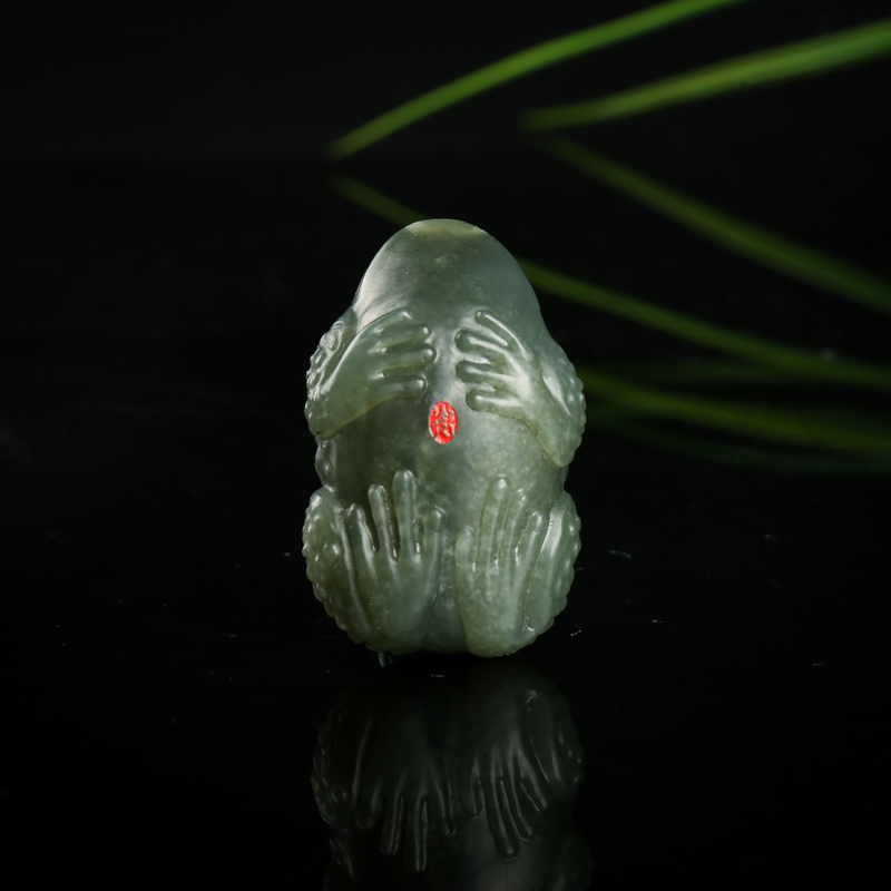 和田青玉招财进宝吊坠-红掌柜