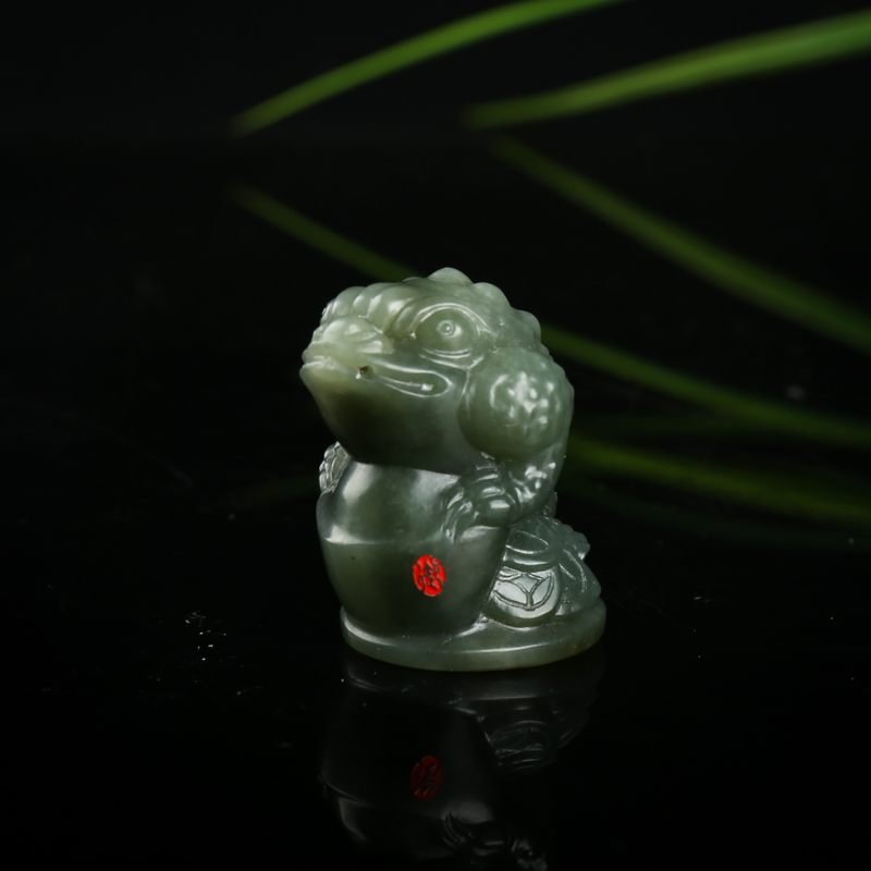 新疆和田青玉招财进宝吊坠-红掌柜