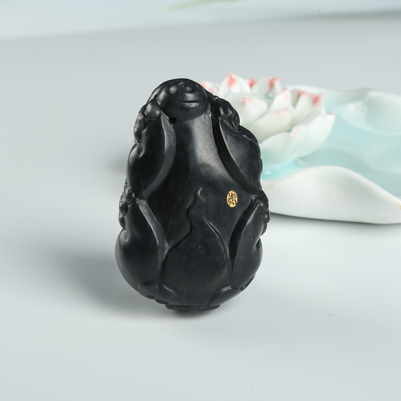 籽料和田墨玉吊坠-红掌柜