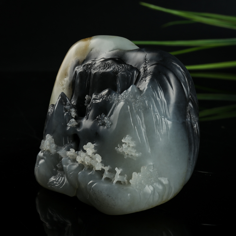 新疆籽料俏色和田玉山水图摆件-红掌柜