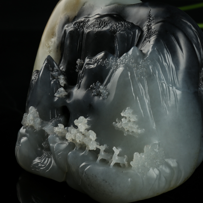 天然俏色和田玉山水图摆件-红掌柜