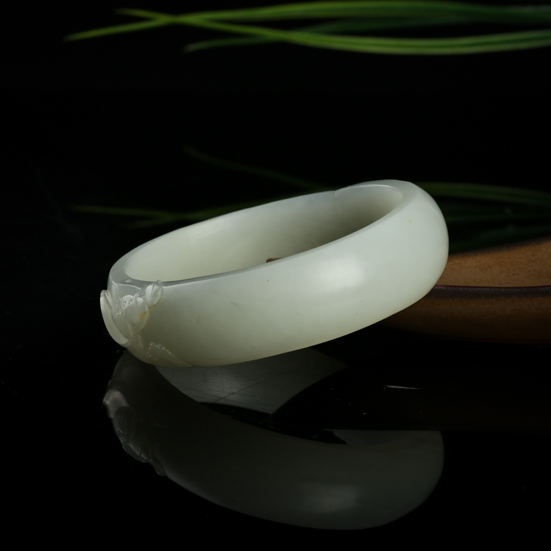 籽料和田白玉年年有余手镯-红掌柜