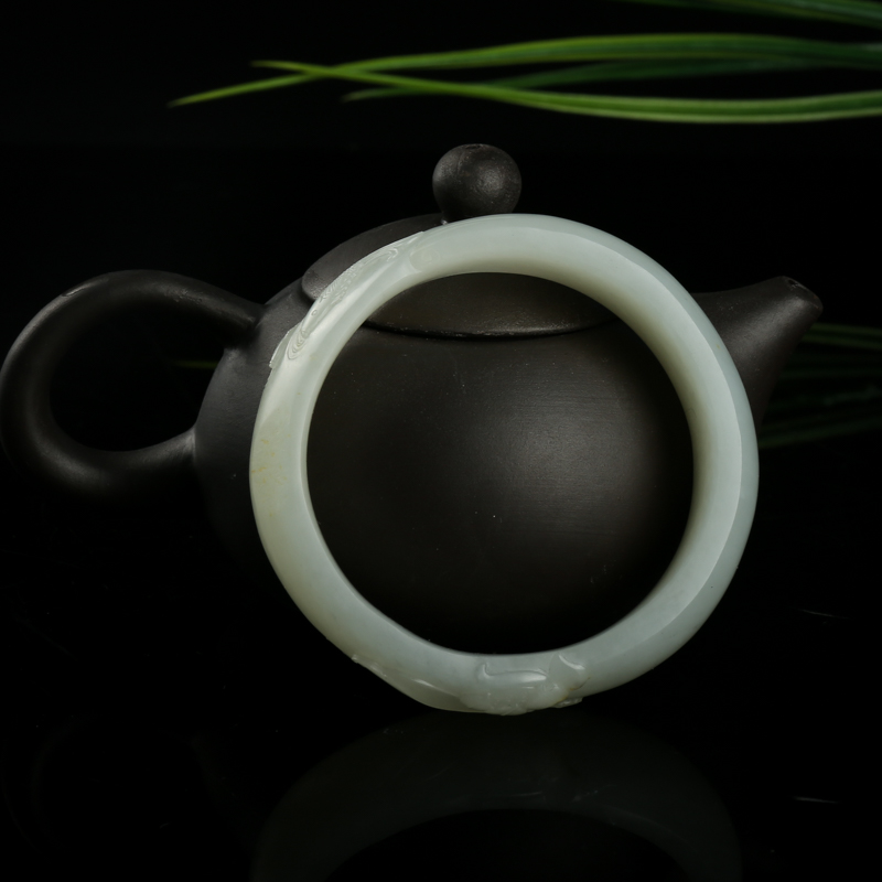 54mm籽料和田玉年年有余手镯-红掌柜