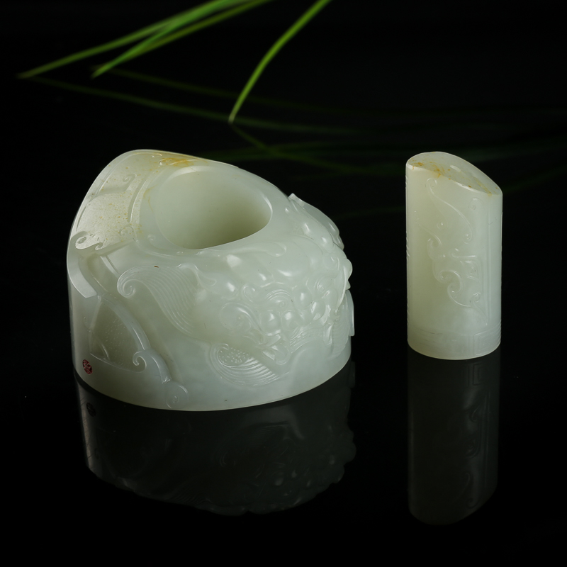 天然籽料和田白玉手把件-红掌柜