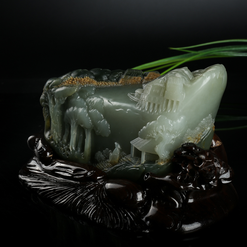 新疆籽料俏色和田玉山水图摆件-红掌柜