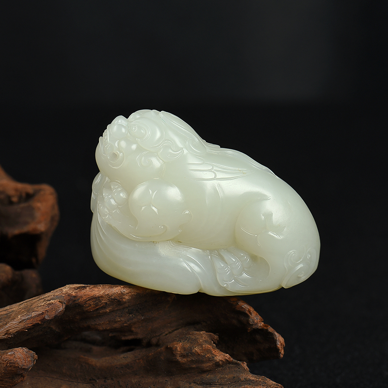 新疆籽料和田白玉貔貅摆件-红掌柜