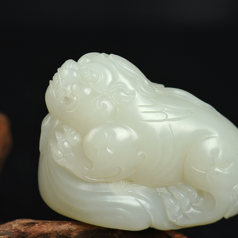 新疆天然籽料和田玉貔貅摆件-红掌柜