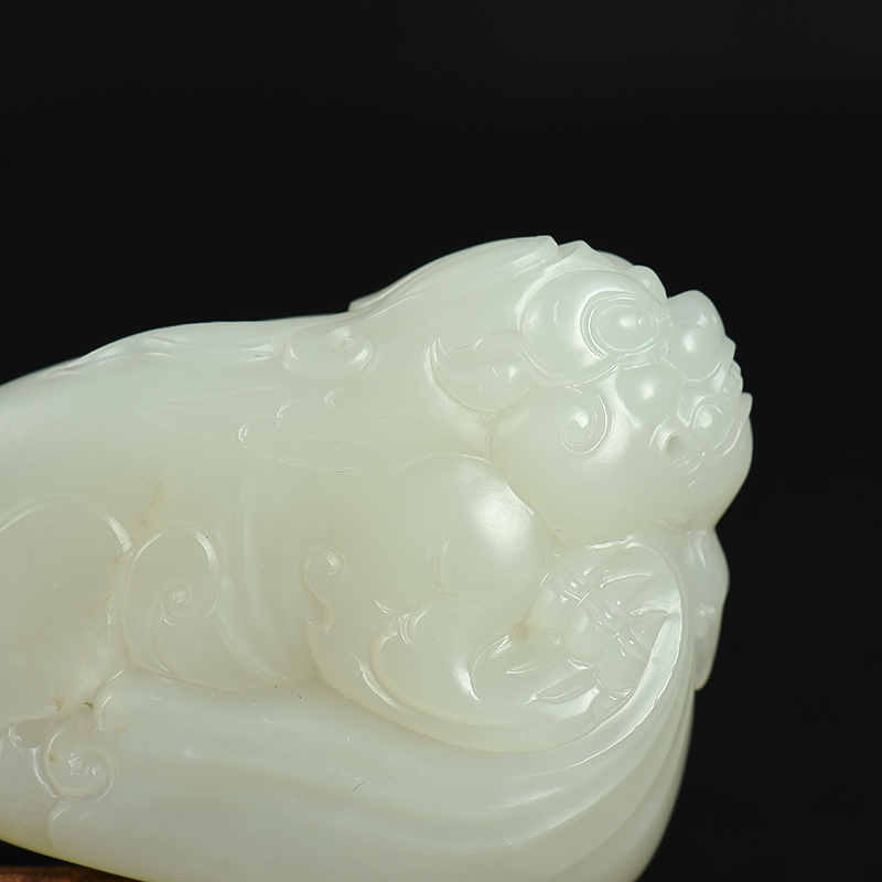 新疆天然籽料和田白玉摆件-红掌柜