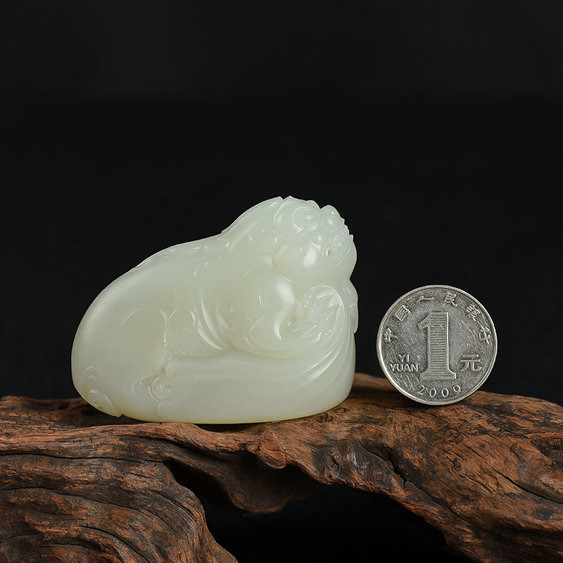 和田白玉貔貅摆件-红掌柜